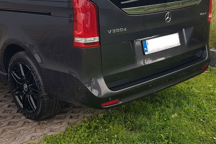 Mercedes V 300 V KLASSE 4 MATIC 7 OSÓB BOGATE WYPOSAŻENIA DŁUGI zdjęcie 35