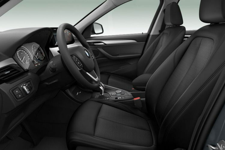 BMW X1 xDrive18d Adaptacyjny Tempomat Kamera Cofania Relingi Panorama HUD zdjęcie 2