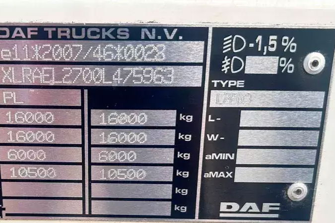 DAF LF / 260 / E 6 / ACC / CHŁODNIA + WINDA / 17 PALET / ŁAD. 8 110 KG zdjęcie 9