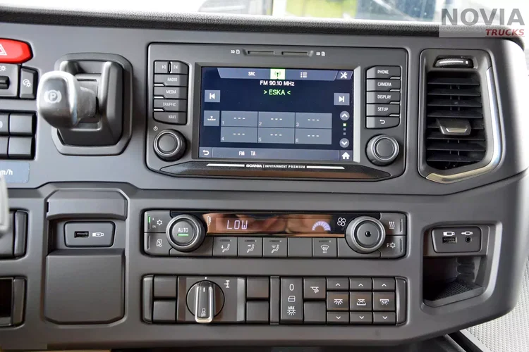 Scania R450 BEZ EGR | LOW DECK | FULL LED | 2 ZBIORNIKI | KLIMA POSTOJOWA zdjęcie 31