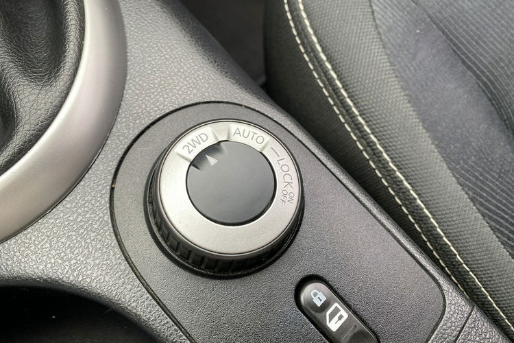Nissan Qashqai 4X4. Zadbany Bezwypadkowy Niski oryginalny przebieg zdjęcie 17