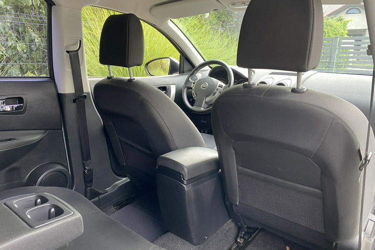 Nissan Qashqai 4X4. Zadbany Bezwypadkowy Niski oryginalny przebieg zdjęcie 25