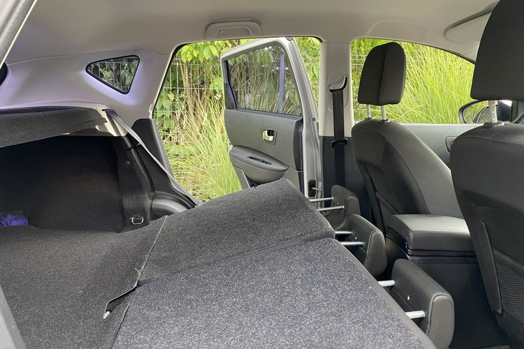 Nissan Qashqai 4X4. Zadbany Bezwypadkowy Niski oryginalny przebieg zdjęcie 26