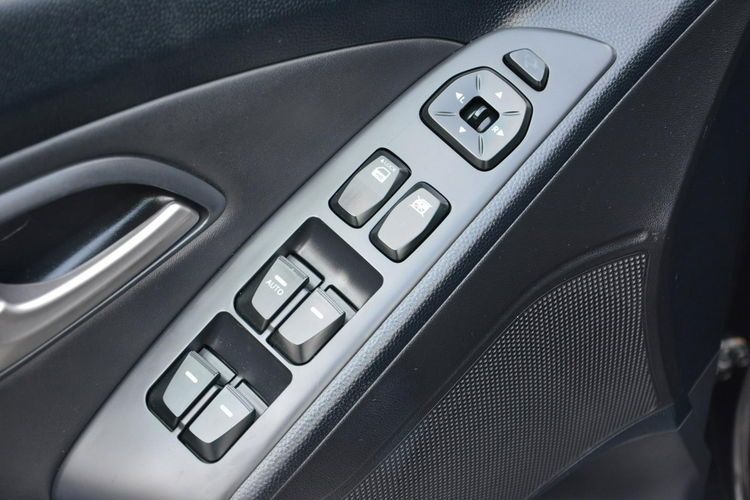 Hyundai ix35 2.0i(163KM)+Gaz Skóry Keyless go Navi Kamera Parktronic zdjęcie 27