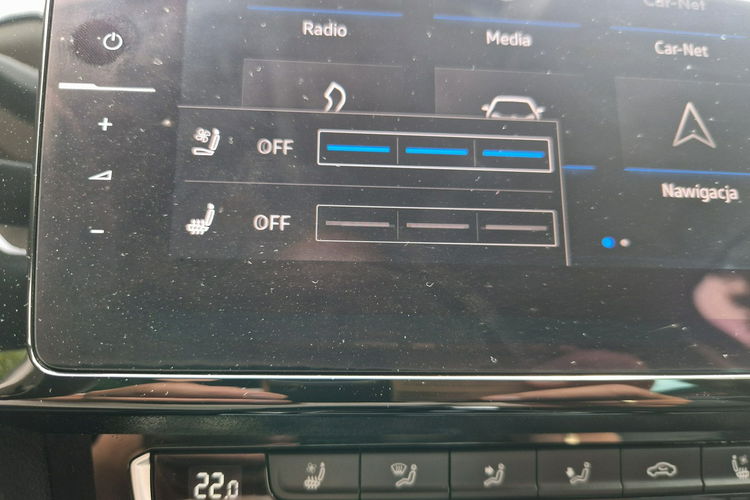 Volkswagen Passat . Virtualny licznik . Skóra . Led . Navi. Wentylowane fotele. zdjęcie 30