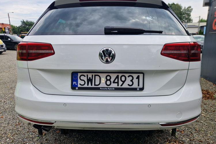 Volkswagen Passat . Virtualny licznik . Skóra . Led . Navi. Wentylowane fotele. zdjęcie 6