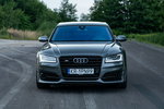 Audi S8 zdjęcie 16