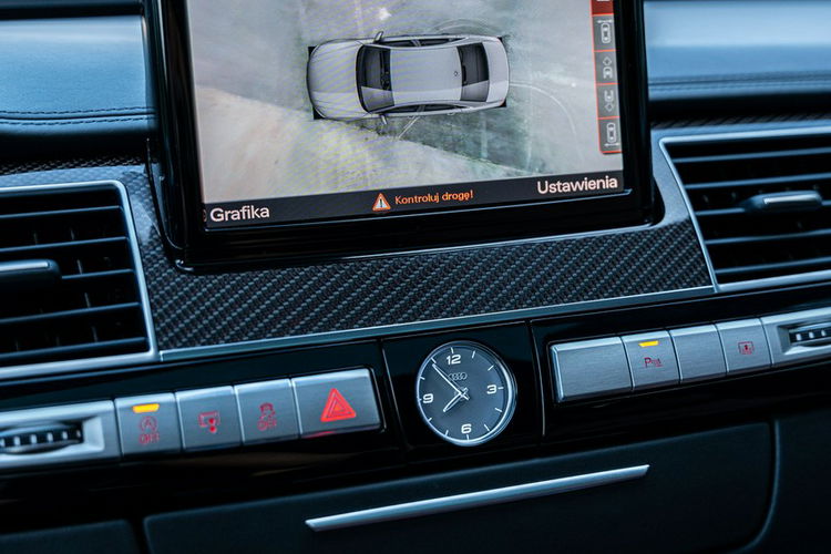 Audi S8 zdjęcie 41