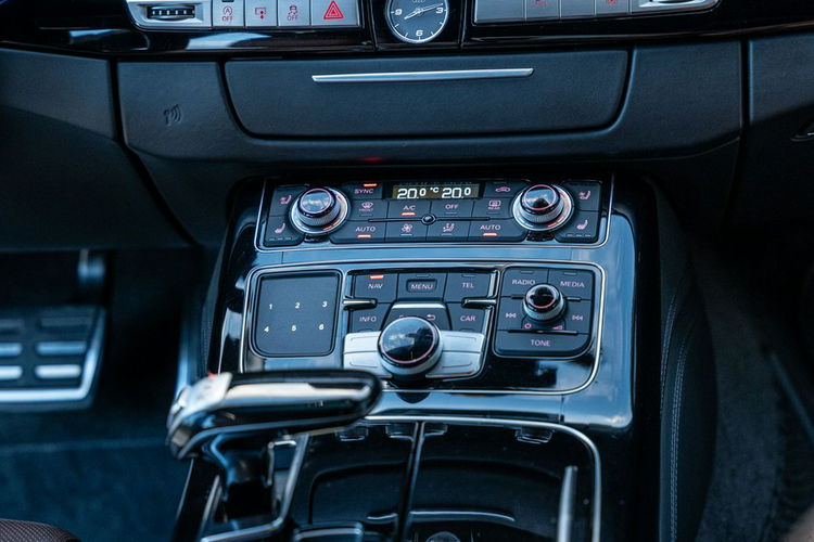 Audi S8 zdjęcie 63