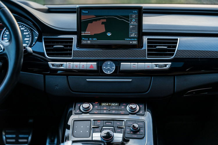 Audi S8 zdjęcie 69