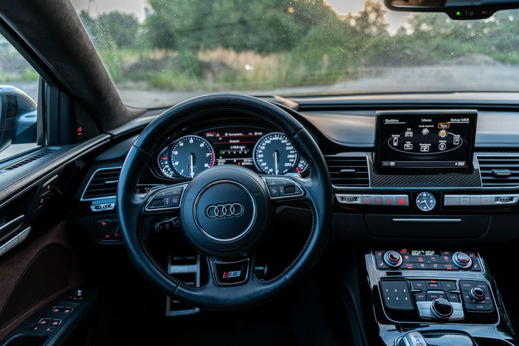 Audi S8 zdjęcie 73