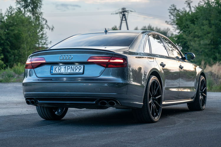 Audi S8 zdjęcie 77