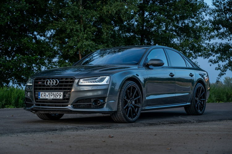 Audi S8 zdjęcie 78