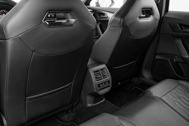 Cupra Formentor 1.5 TSI 150KM DSG Podgrz.f i kier K.cofania Ambient Salon PL VAT 23% zdjęcie 26