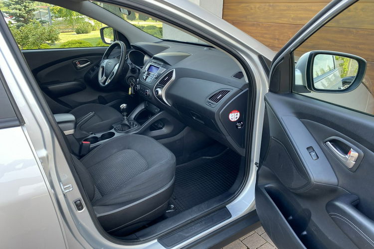 Hyundai ix35 13r.2.0 CRDI 136KM 4X4 bezwypadkowy z Niemiec zdjęcie 8