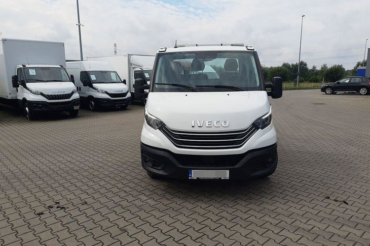 Iveco DAILY 35S18 zdjęcie 9