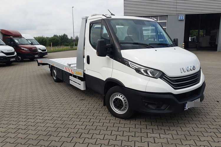 Iveco DAILY 35S18 zdjęcie 3