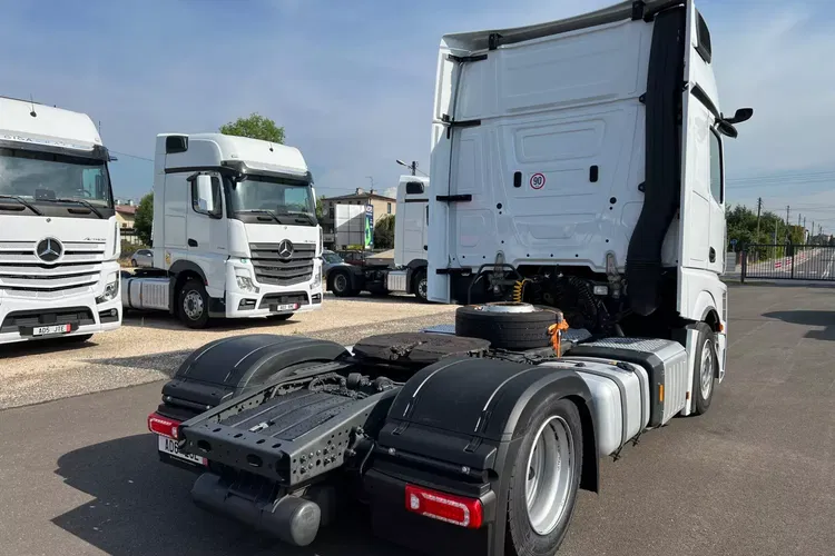 Mercedes ACTROS MP5 GIGASPACE zdjęcie 10