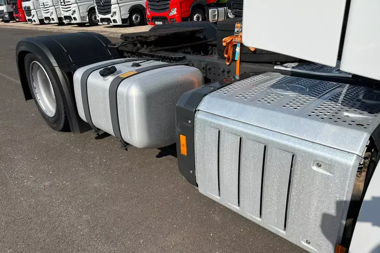 Mercedes ACTROS MP5 GIGASPACE zdjęcie 16