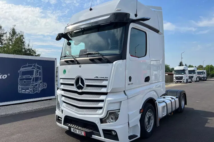 Mercedes ACTROS MP5 GIGASPACE zdjęcie 2