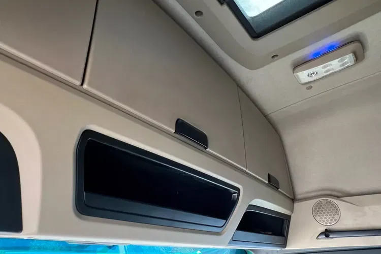 Mercedes ACTROS MP5 GIGASPACE zdjęcie 36
