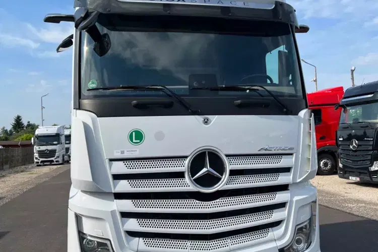 Mercedes ACTROS MP5 GIGASPACE zdjęcie 4