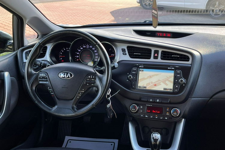Kia Cee'd Diesel Kamera Cofania BDB stan zdjęcie 20