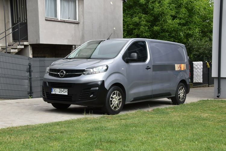 Opel Vivaro 1.5 Diesel Gwarancja Bogate Wyposażenie Zadbane zdjęcie 1