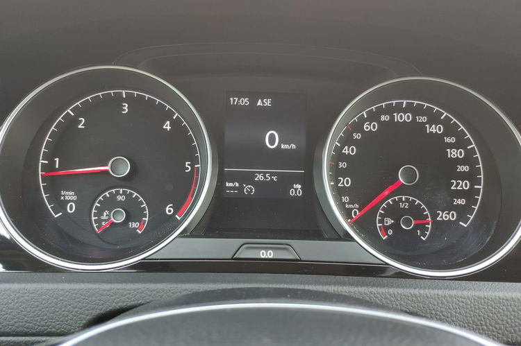 Volkswagen Golf Bezwypadkowy + bardzo zadbany zdjęcie 18