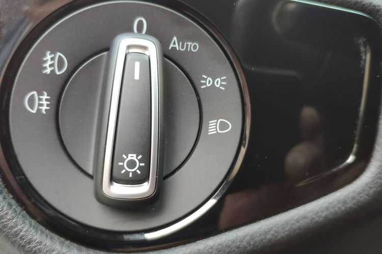 Volkswagen Golf Bezwypadkowy + bardzo zadbany zdjęcie 23