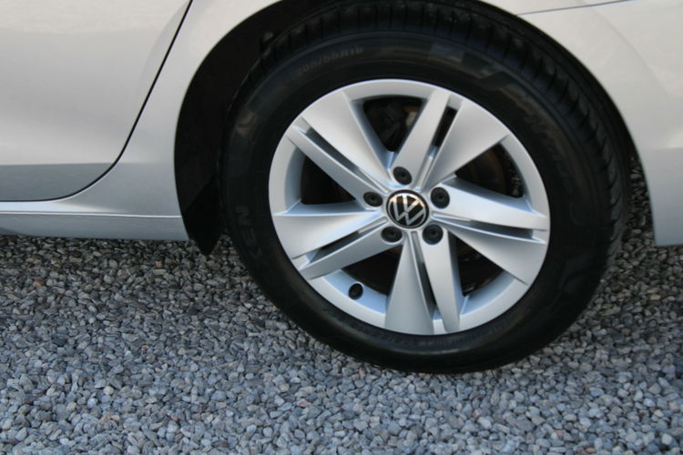 Volkswagen Golf LIFE Virtual Ambiente F-vat Salon Polska Gwarancja zdjęcie 9