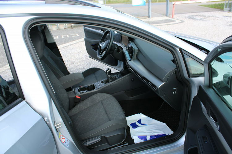 Volkswagen Golf LIFE Virtual Ambiente F-vat Salon Polska Gwarancja zdjęcie 32