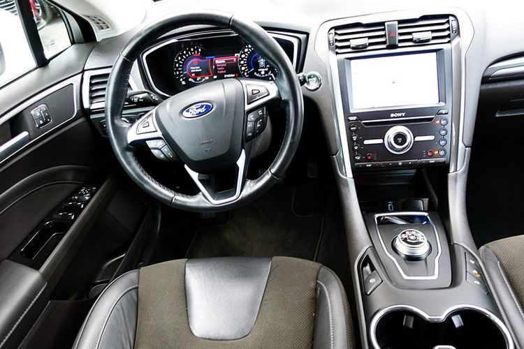 Ford Mondeo TYLKO 61tyś KM SKÓRA+Automat 3Lata GWARANCJI 1wł Kraj Bezwypad F23% 4x2 zdjęcie 12