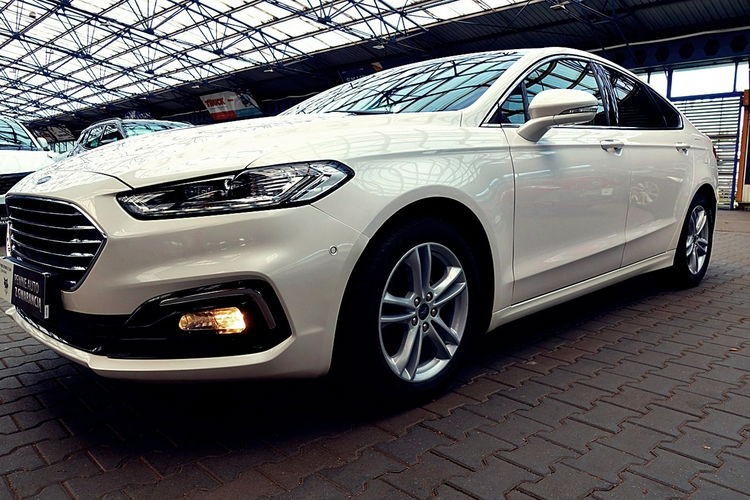Ford Mondeo TYLKO 61tyś KM SKÓRA+Automat 3Lata GWARANCJI 1wł Kraj Bezwypad F23% 4x2 zdjęcie 55