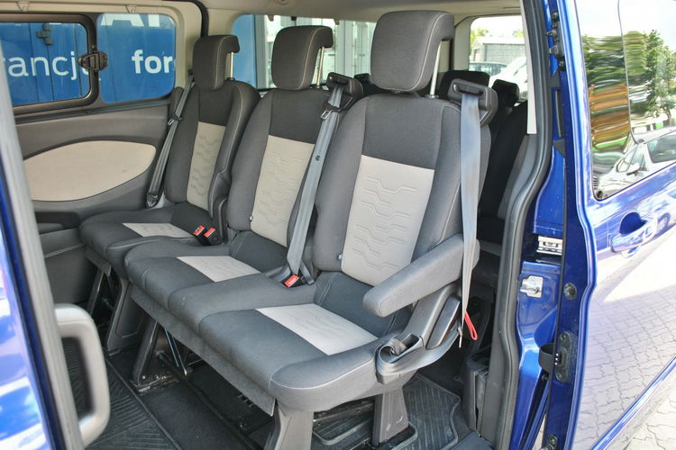 Tourneo Custom Titanium 2.0TDCI 170KM L2 8-osobowy ASO Forda zdjęcie 10