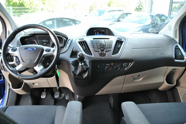 Tourneo Custom Titanium 2.0TDCI 170KM L2 8-osobowy ASO Forda zdjęcie 12