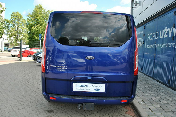 Tourneo Custom Titanium 2.0TDCI 170KM L2 8-osobowy ASO Forda zdjęcie 5