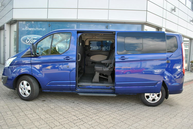 Tourneo Custom Titanium 2.0TDCI 170KM L2 8-osobowy ASO Forda zdjęcie 8