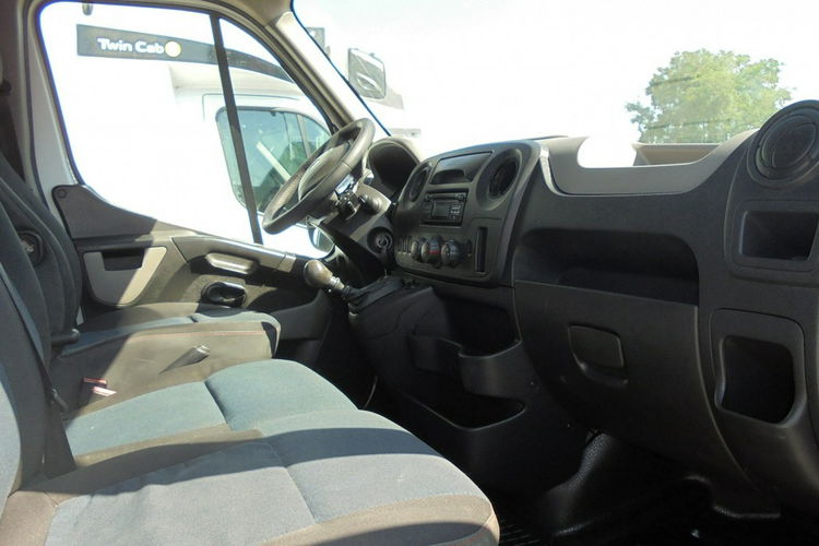 Renault Master autolaweta pomoc drogowa auto pomoc zdjęcie 4