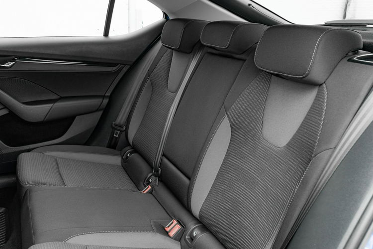 Skoda Octavia GD439XV#2.0 TDI Ambition DSG Ambient LED K.cofania Salon PL VAT 23% zdjęcie 32