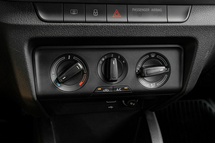 Skoda Fabia WE578VA # 1.0 TSI Ambition Cz.cof Bluetooth Klima Salon PL VAT 23% zdjęcie 18