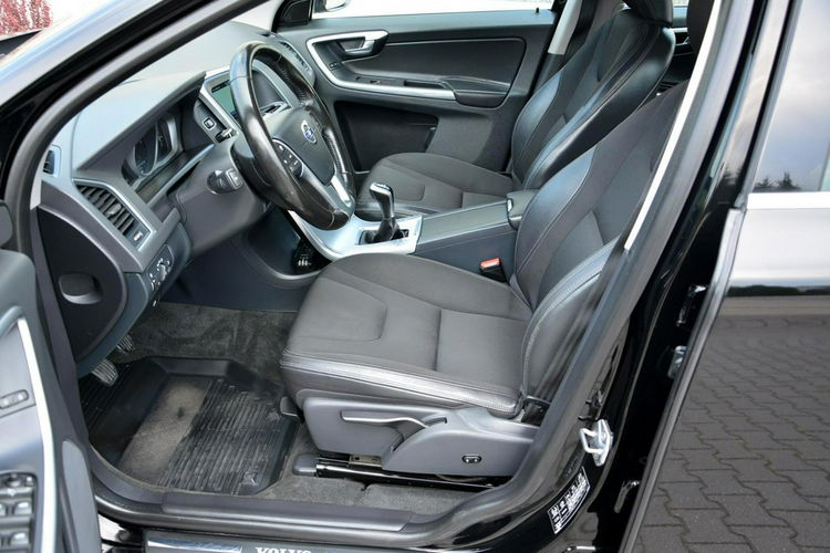 XC 60 2.0d(150KM) Virtual Zegary Xenon Ledy Navi Radar ASO Volvo zdjęcie 16