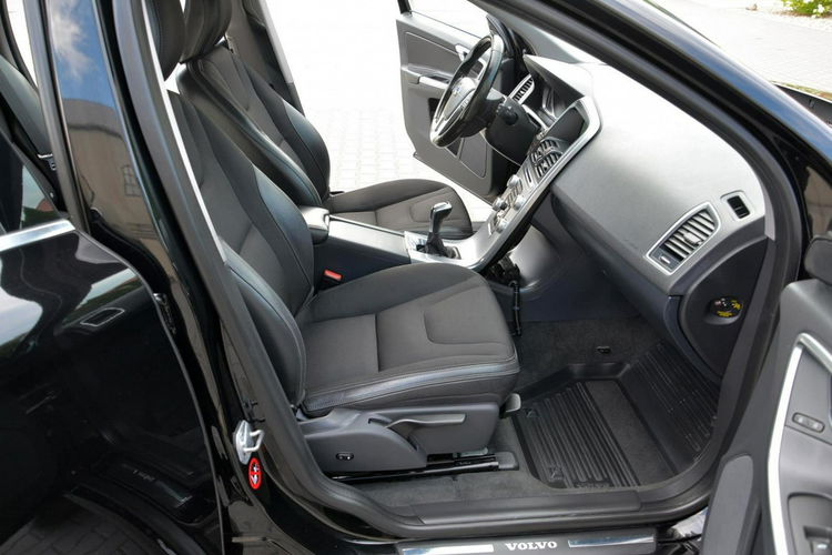 XC 60 2.0d(150KM) Virtual Zegary Xenon Ledy Navi Radar ASO Volvo zdjęcie 19