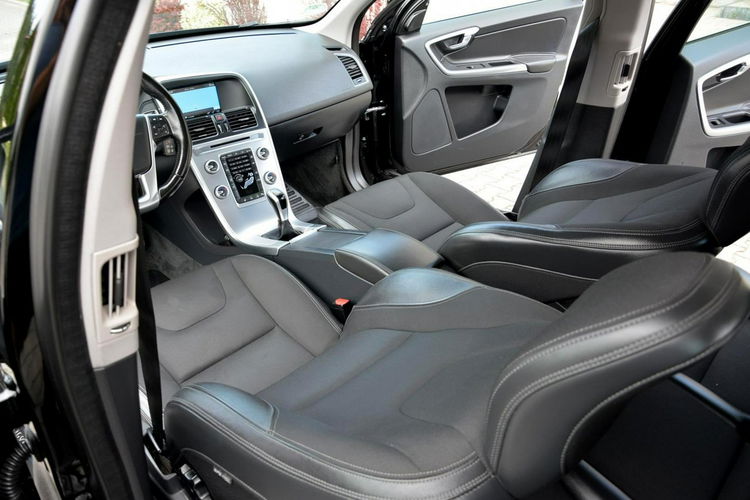 XC 60 2.0d(150KM) Virtual Zegary Xenon Ledy Navi Radar ASO Volvo zdjęcie 25
