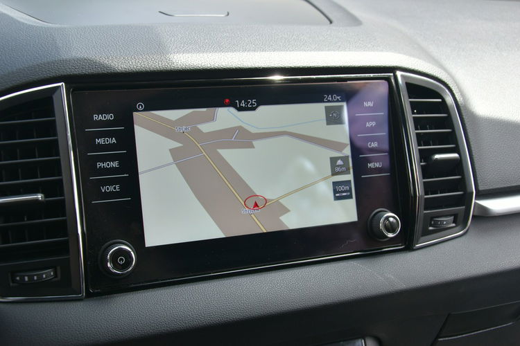 Skoda Karoq 1.6 TDi 115KM DSG 2019r. Climatronic NAVi Kamera 2xPDC zdjęcie 26