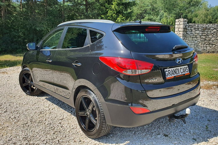 Hyundai ix35 2.0i 163KM # NAVI # Climatronic # Panorama # Skóra # FULL OPCJA zdjęcie 4