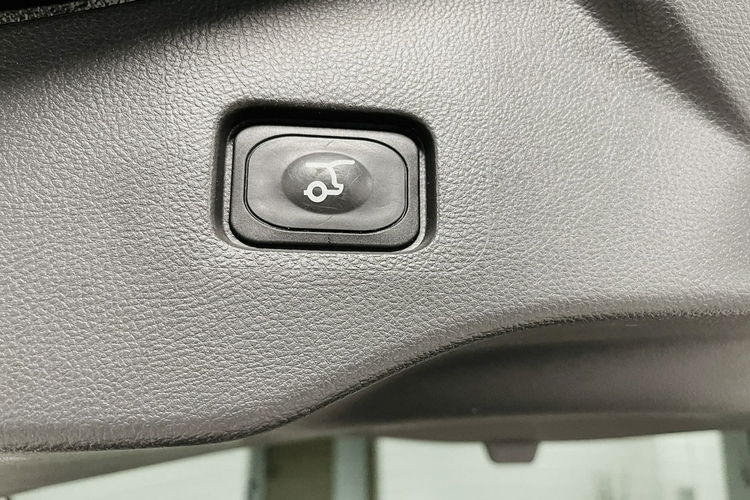 Ford Mondeo 2.0 180KMTITANIUM PLUS SYNC Klimatronic Duża Navi Panorama FULL Niemcy zdjęcie 11