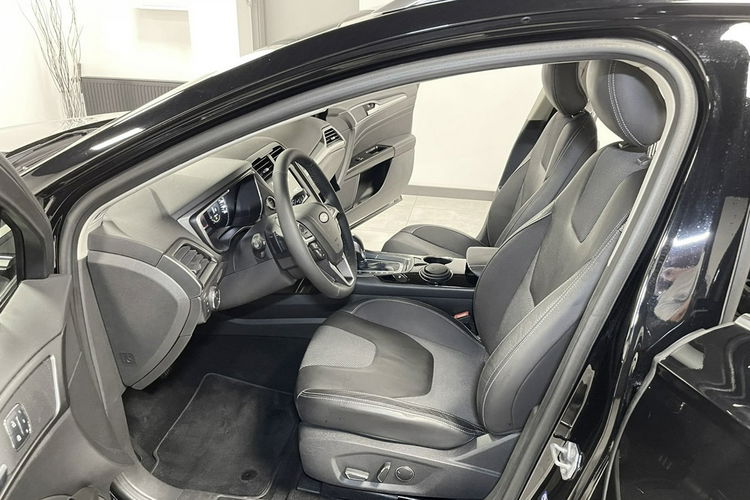 Ford Mondeo 2.0 180KMTITANIUM PLUS SYNC Klimatronic Duża Navi Panorama FULL Niemcy zdjęcie 14
