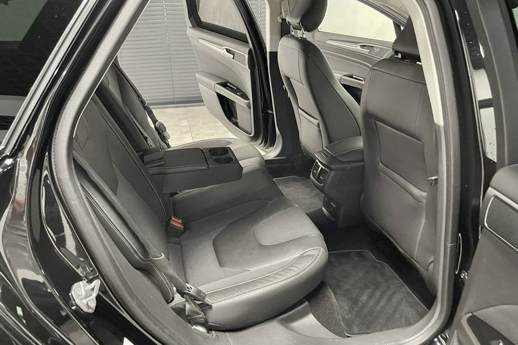 Ford Mondeo 2.0 180KMTITANIUM PLUS SYNC Klimatronic Duża Navi Panorama FULL Niemcy zdjęcie 28
