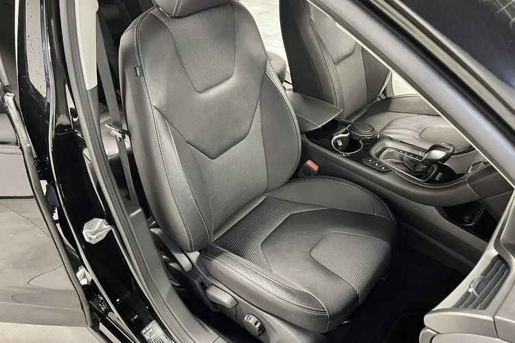 Ford Mondeo 2.0 180KMTITANIUM PLUS SYNC Klimatronic Duża Navi Panorama FULL Niemcy zdjęcie 32